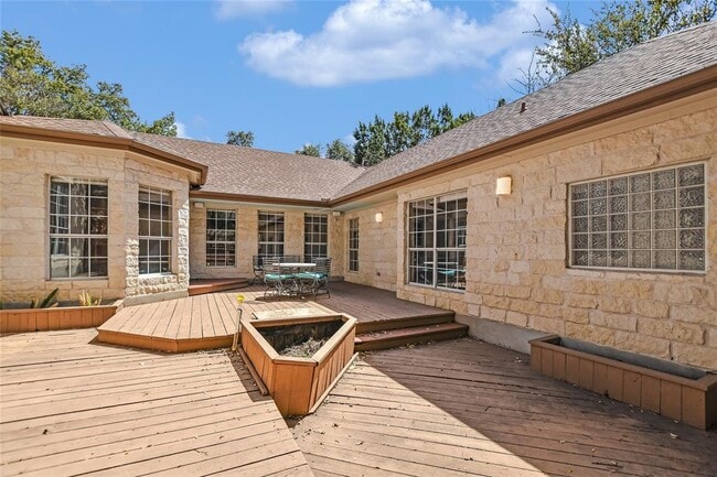 Building Photo - 6407 Johanne Ct