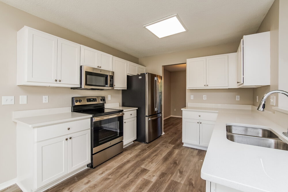Building Photo - 1024 Penncross Dr