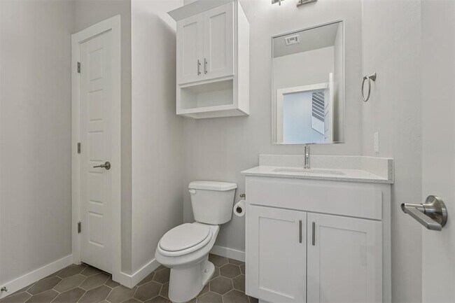 Building Photo - 520 NW 176th Terrace