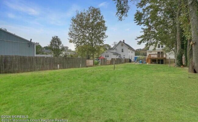 Building Photo - 313 Norwood Ave