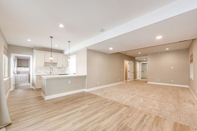 Building Photo - Beautiful 5bd 4ba single family home for rent in desirable Highlands Ranch CO 80103