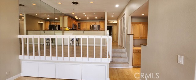Building Photo - 8127 Marina Pacifica Dr N