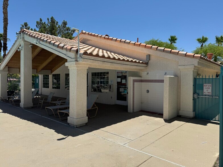 Building Photo - 7938 Cina Ave