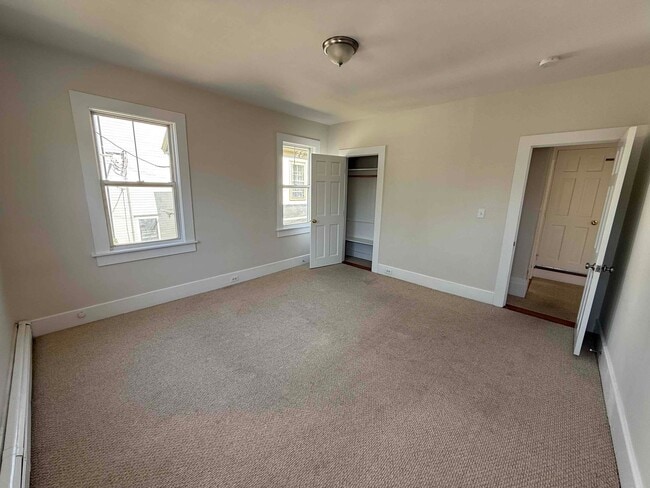 Building Photo - 178 Merrimac St