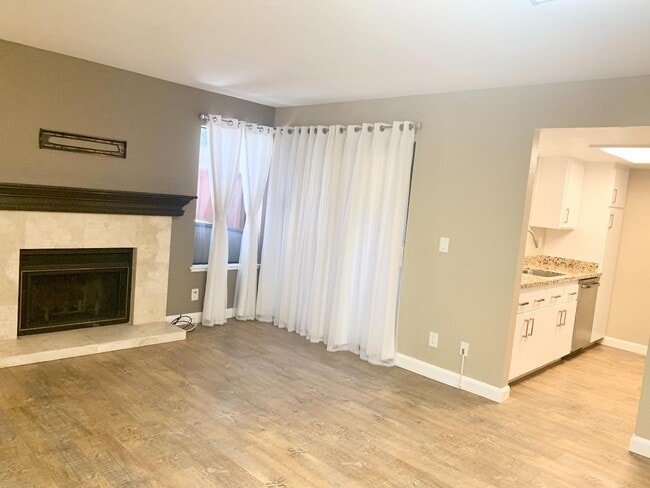 Building Photo - 5412 Makati Cir