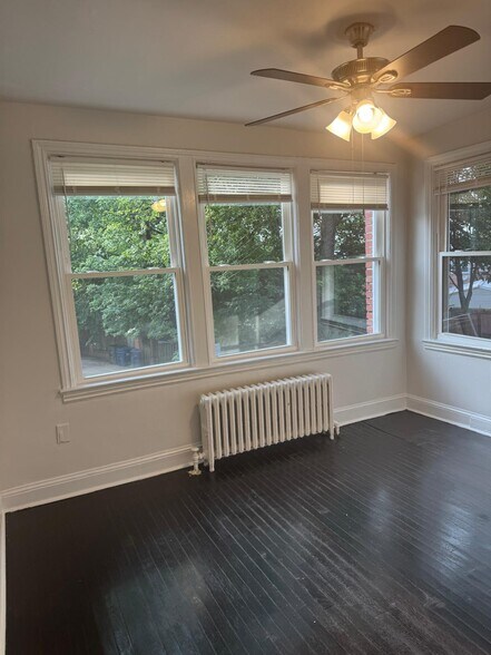 Building Photo - 4824 New Hampshire Ave NW
