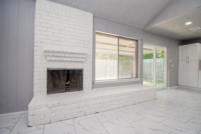 Building Photo - 23515 Briarcreek Blvd