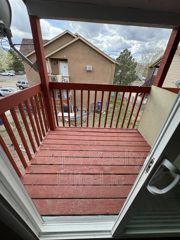 Building Photo - 1169 Mazatlan Cir