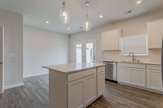 Building Photo - 231 Santorini Wy