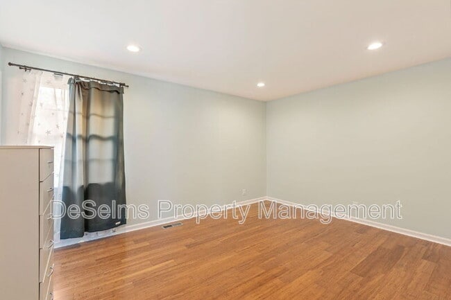 Building Photo - 6999 Tartan Dr