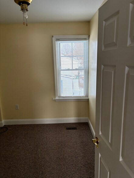 Building Photo - 56 Parrish St