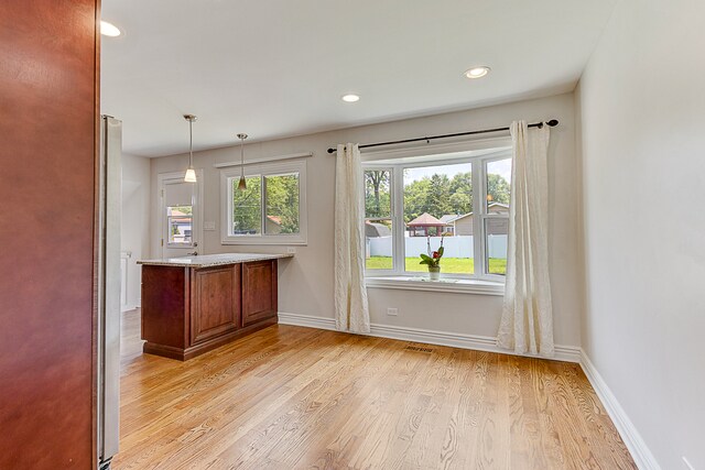 Building Photo - 585 Woodlawn St