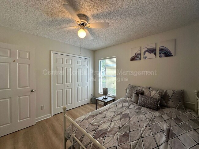 Building Photo - 1009 Lake Davenport Blvd