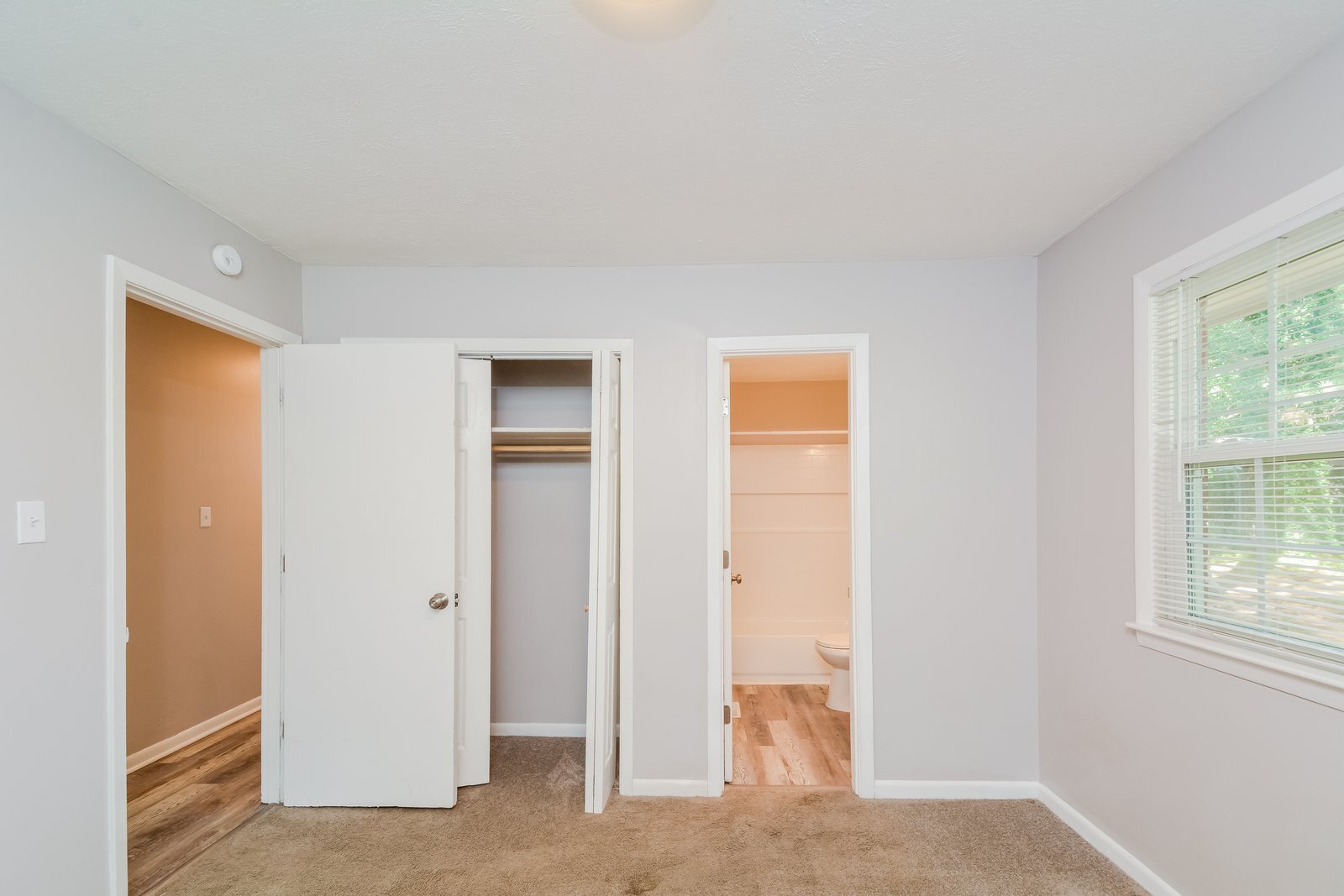 Building Photo - 2607 Sedgefield Dr