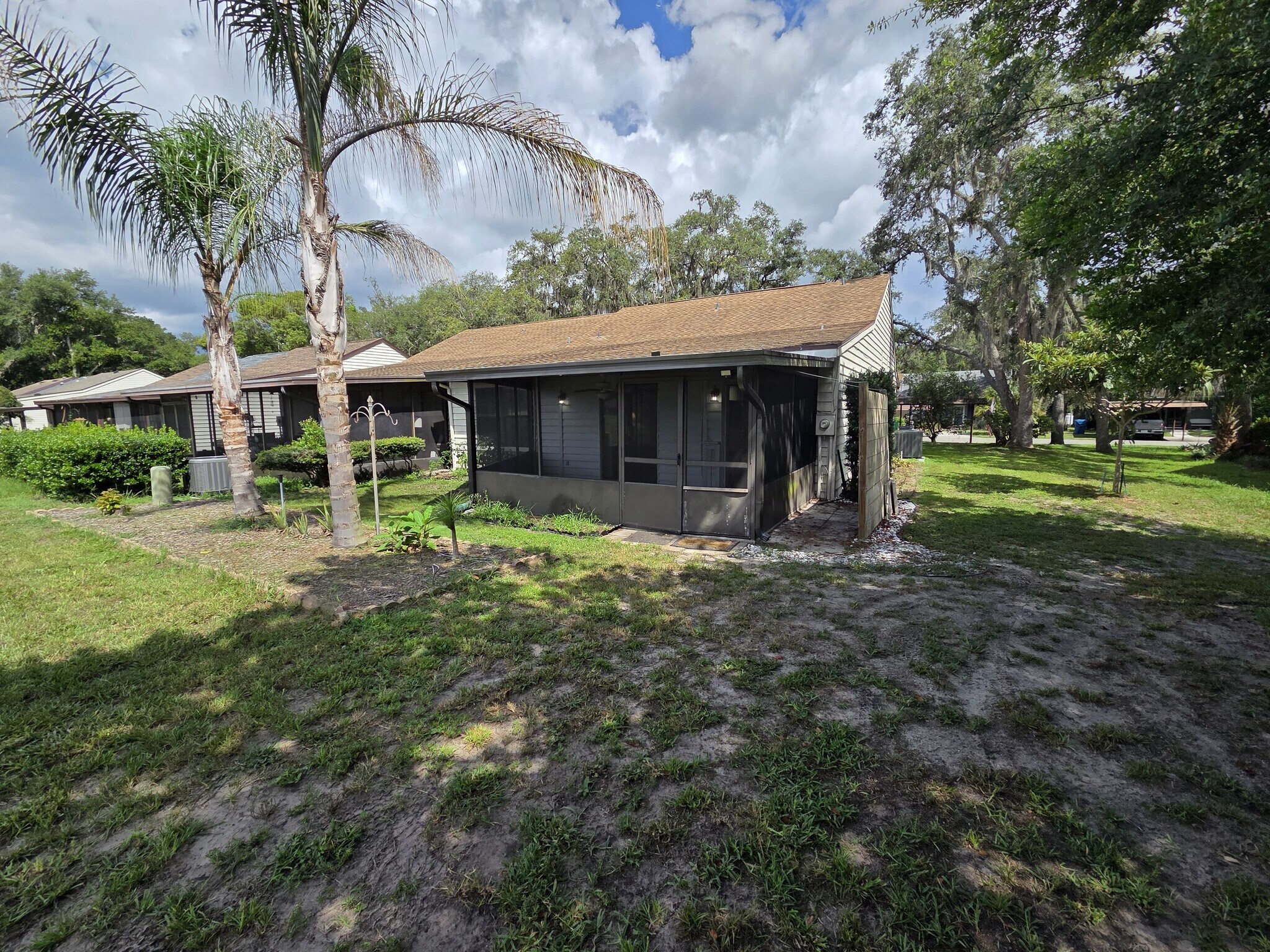 Country Living at it's Best - 35086 Whispering Oaks Blvd