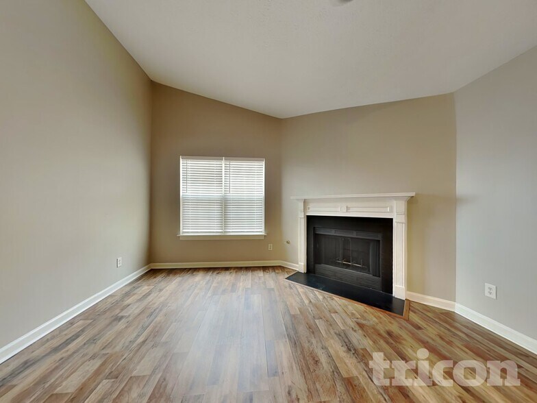 Building Photo - 270 Hayward Ln