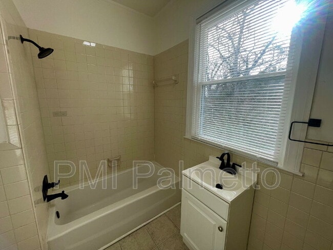 Building Photo - 105 W High St