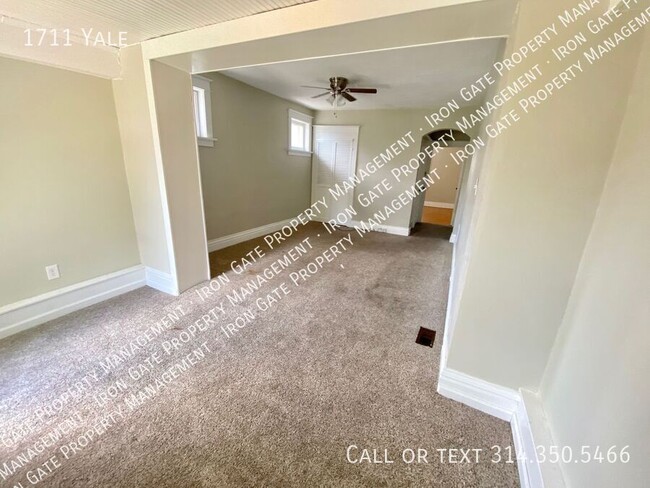 Building Photo - 1711 Yale-