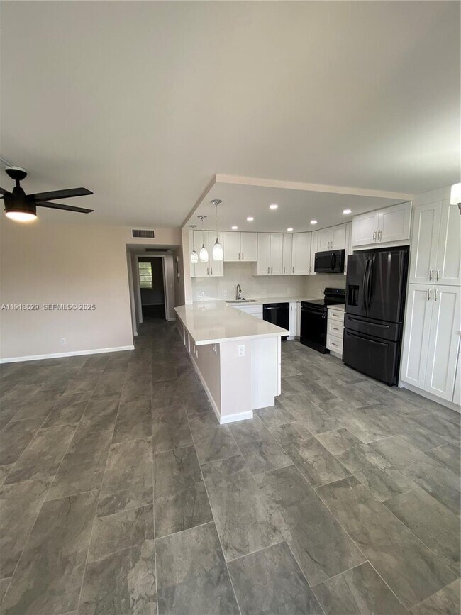 Building Photo - 2022 Newcastle B