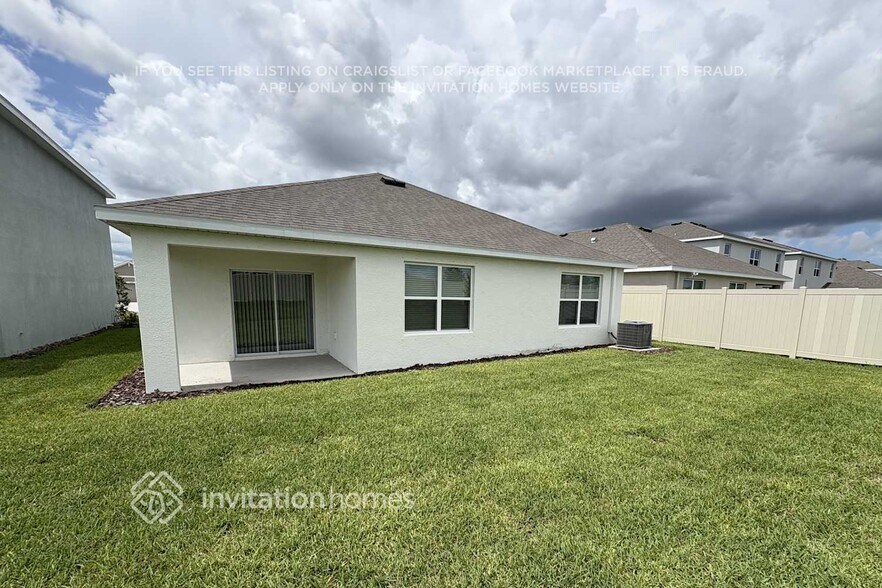 Building Photo - 18121 Canopy Pl