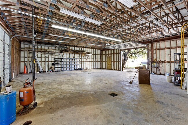 Building Photo - 2906 Avenue S