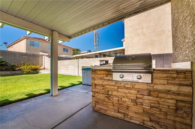 Building Photo - 1849 Glory Lily Ct