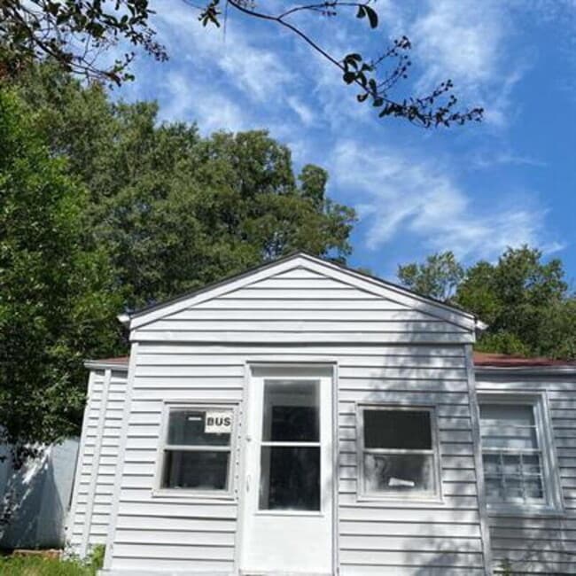 Building Photo - 355 Liberty Ave