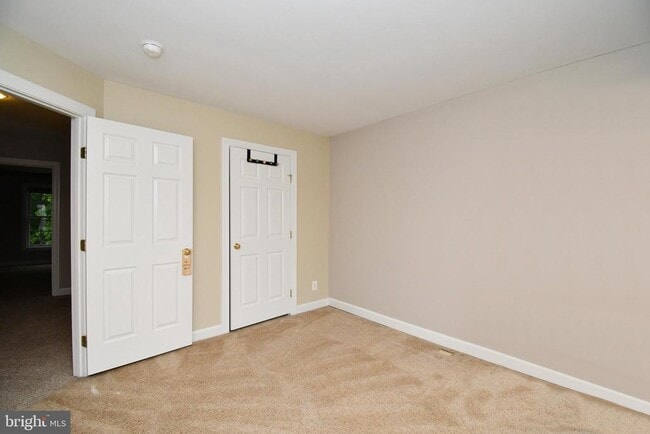 Building Photo - 2304 Lennon Ln