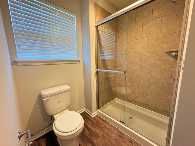 Building Photo - 2 Bed 2 Car Single Level Home in Raymore