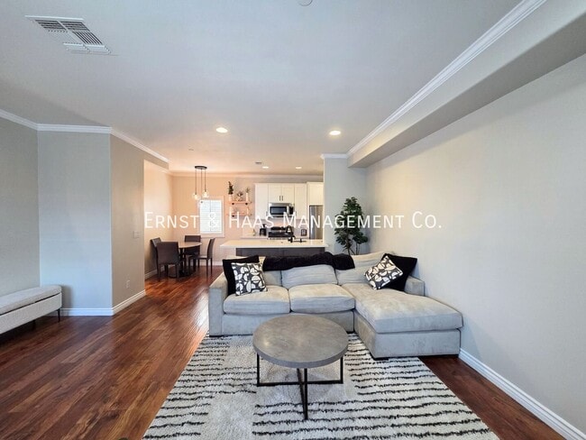Building Photo - 3546 Linden Ave