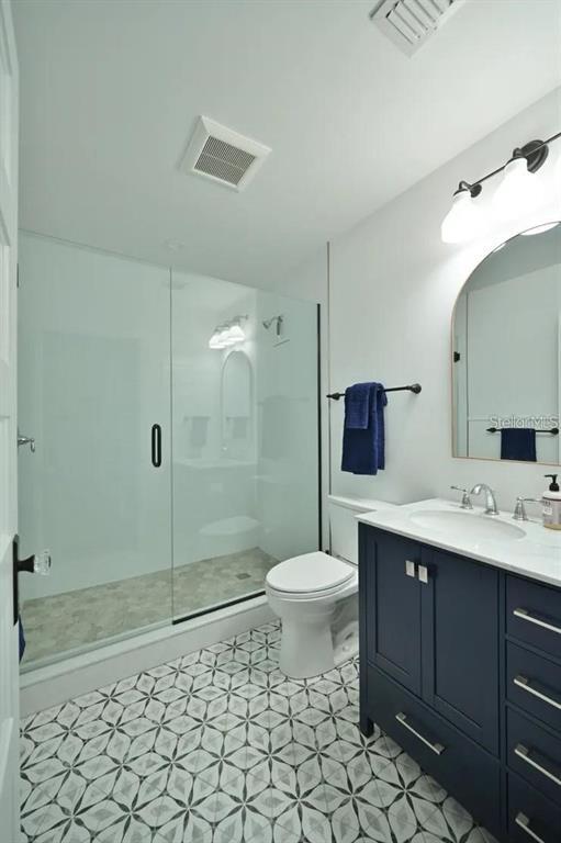 Building Photo - 2408 Hillview St