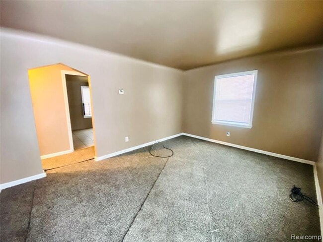 Building Photo - 15228 Lappin St