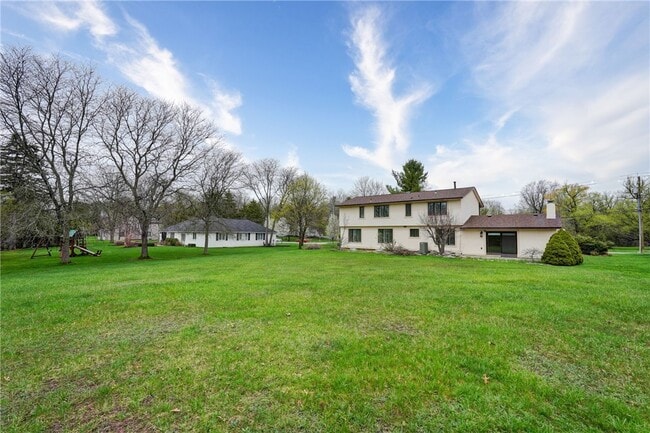 Building Photo - 399 French Rd