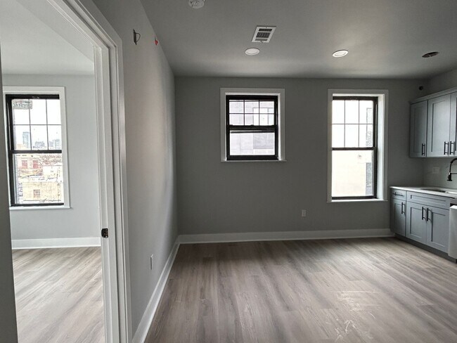 Building Photo - 1116 S12TH ST