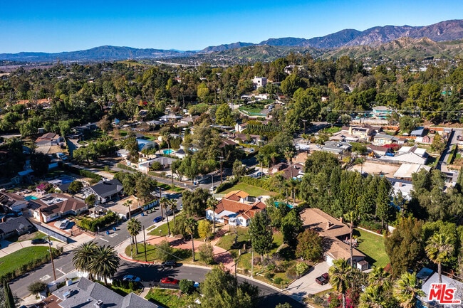 Building Photo - 10440 Johanna Ave