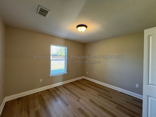 Building Photo - 7045 Harvest Way