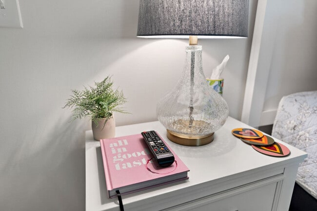 Building Photo - 17035 9th Ave N