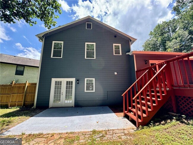 Building Photo - 3945 Peninsula Ct