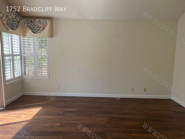 Building Photo - 1752 Bradcliff Way