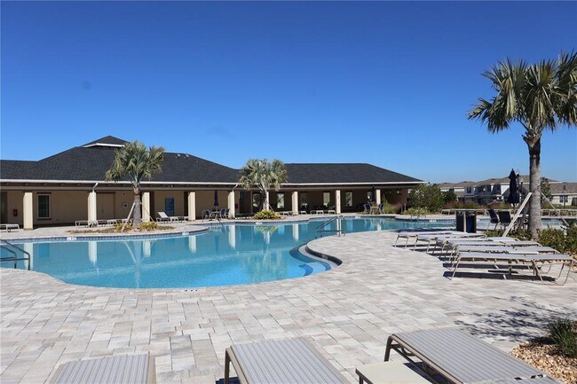 Building Photo - 8627 SW 45th Ct