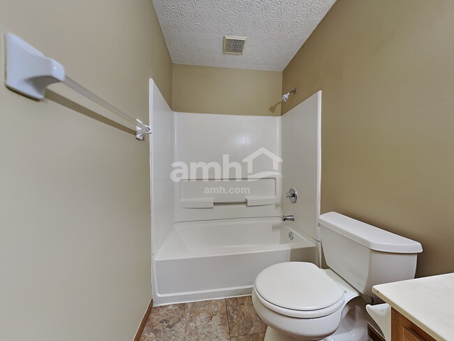 Building Photo - 6476 Kelsey Ct