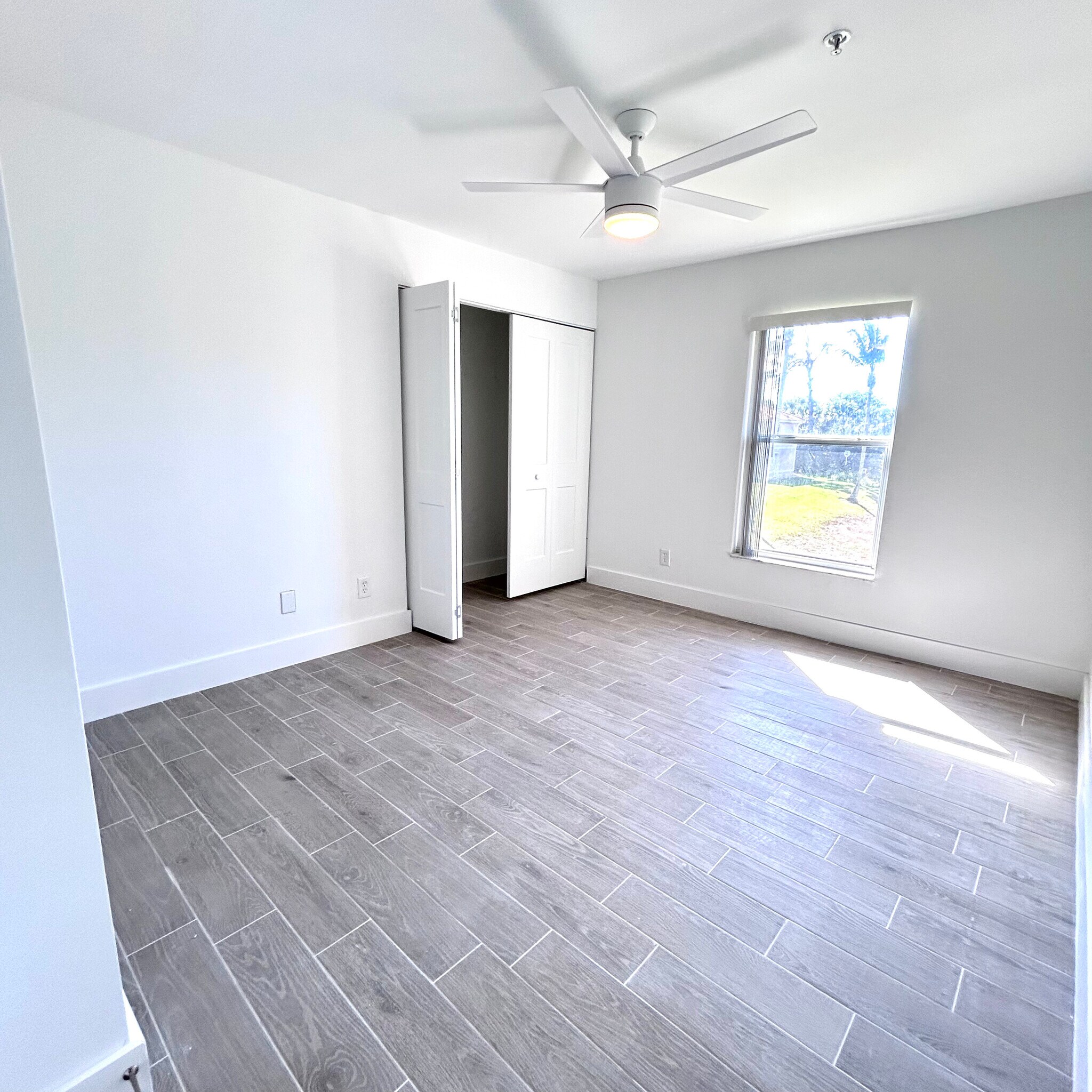 Building Photo - 8275 Ibis Club Dr