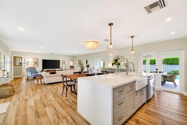 Building Photo - 8820 SW 85th Terrace