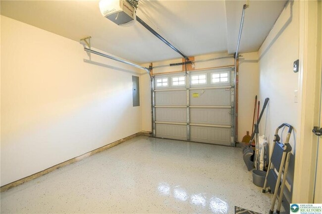 Building Photo - 2396 Cook Dr