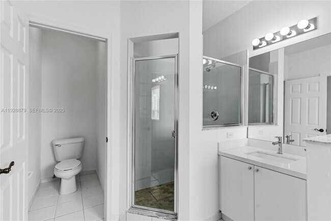 Building Photo - 2312 SE 21st St