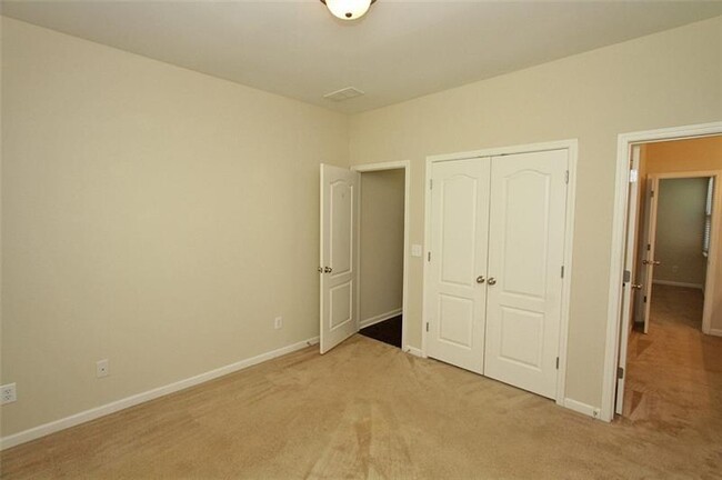 Building Photo - 1591 Heathermoor Way