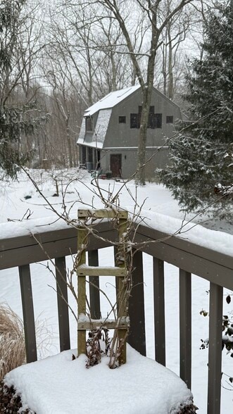 Building Photo - 33 Conant Valley Rd