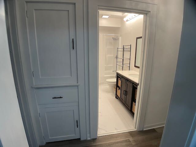 Building Photo - River Beach Drive