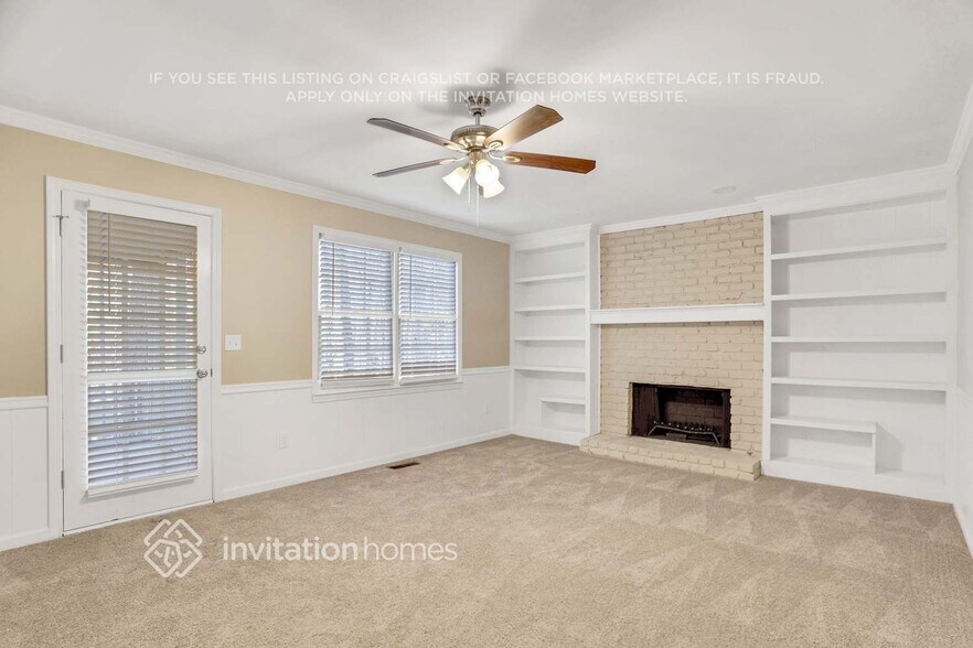 Building Photo - 2312 Marneil Dr NE