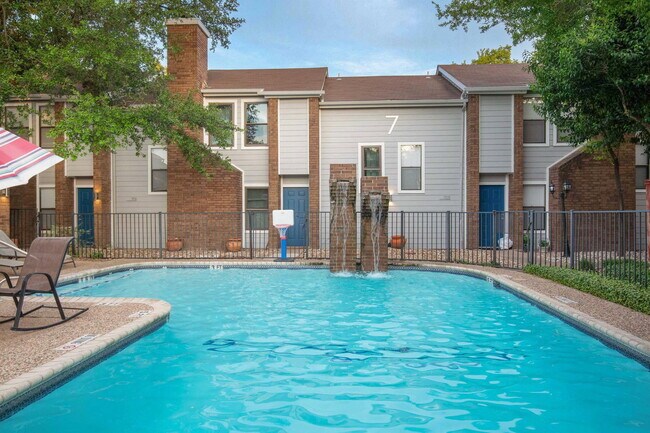 Building Photo - 7635 Guadalupe St
